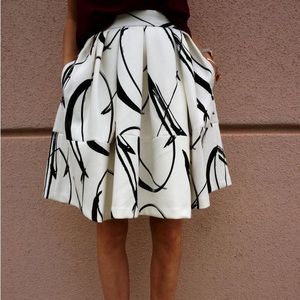 NEW - Banana Republic XO Skirt